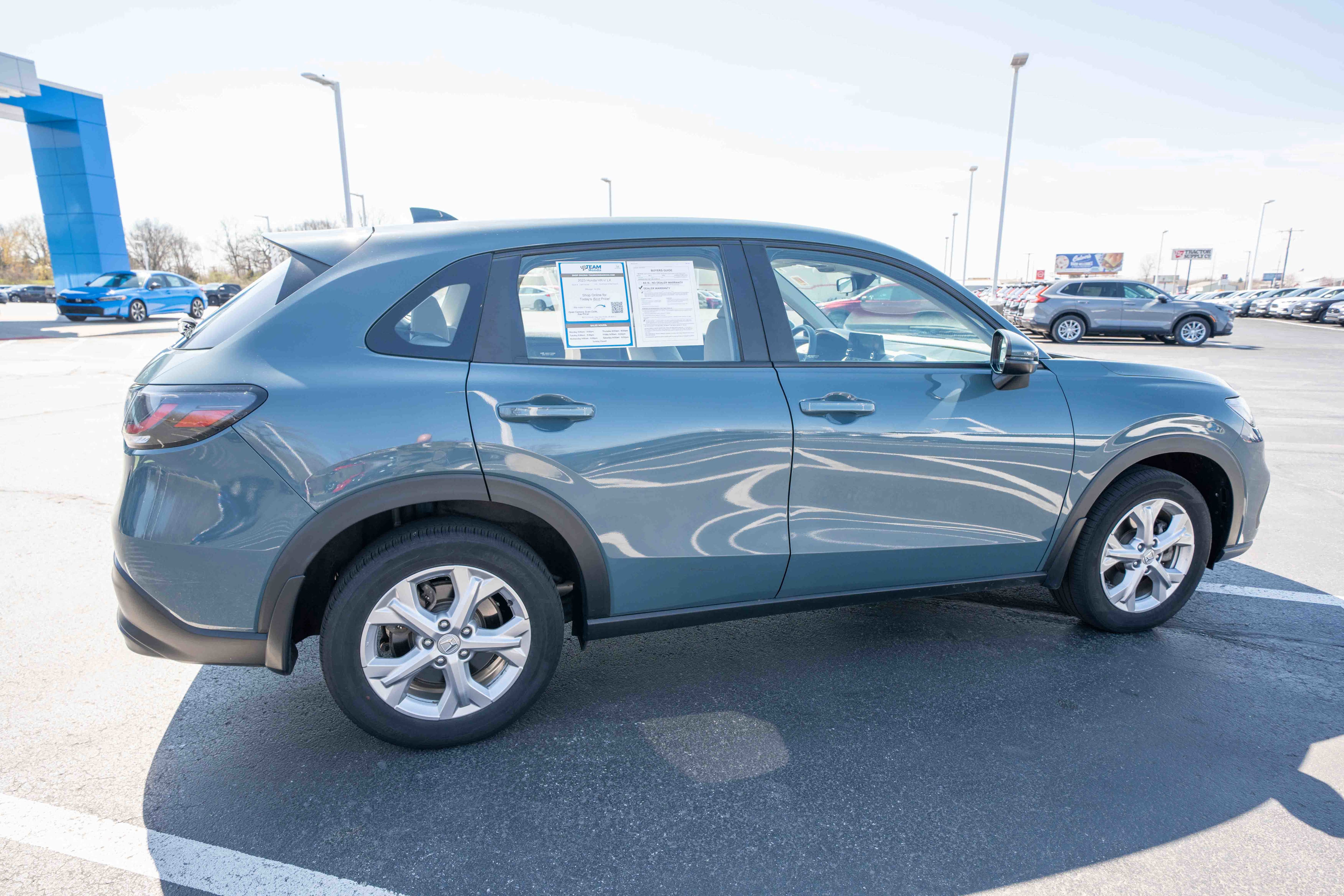 Used 2023 Honda HR-V LX image 6