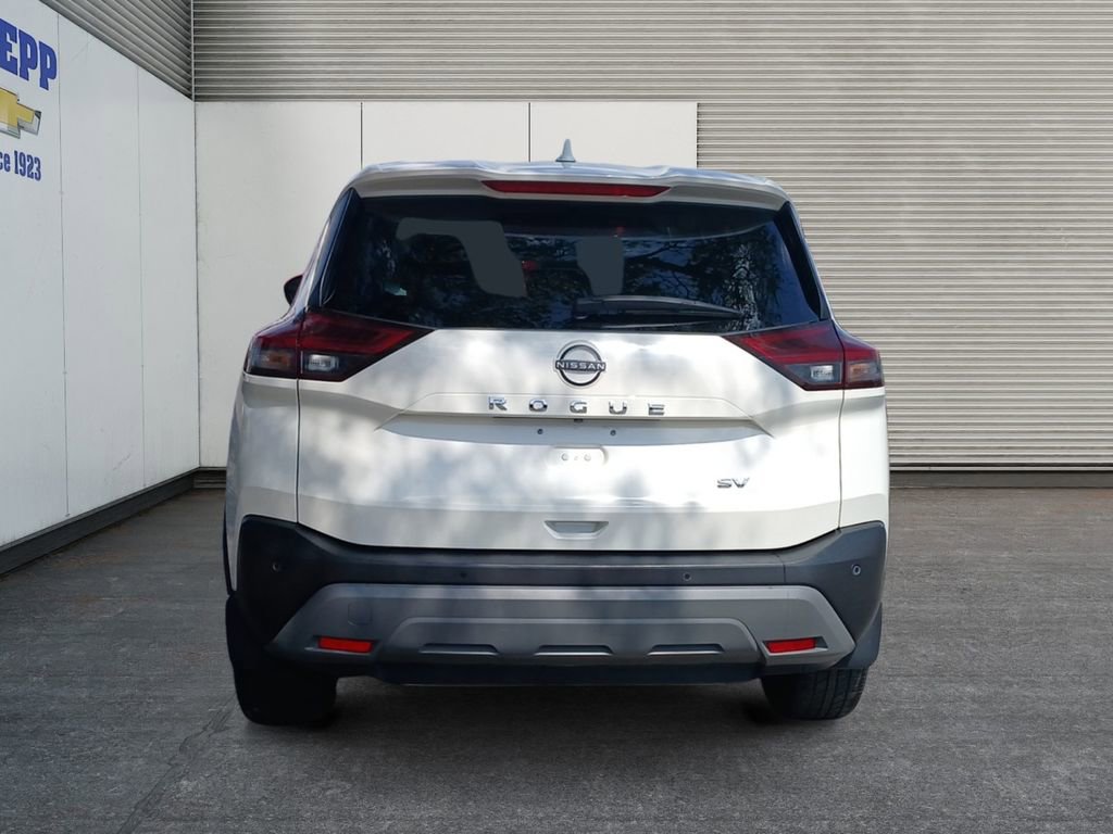 Used 2023 Nissan Rogue SV image 4