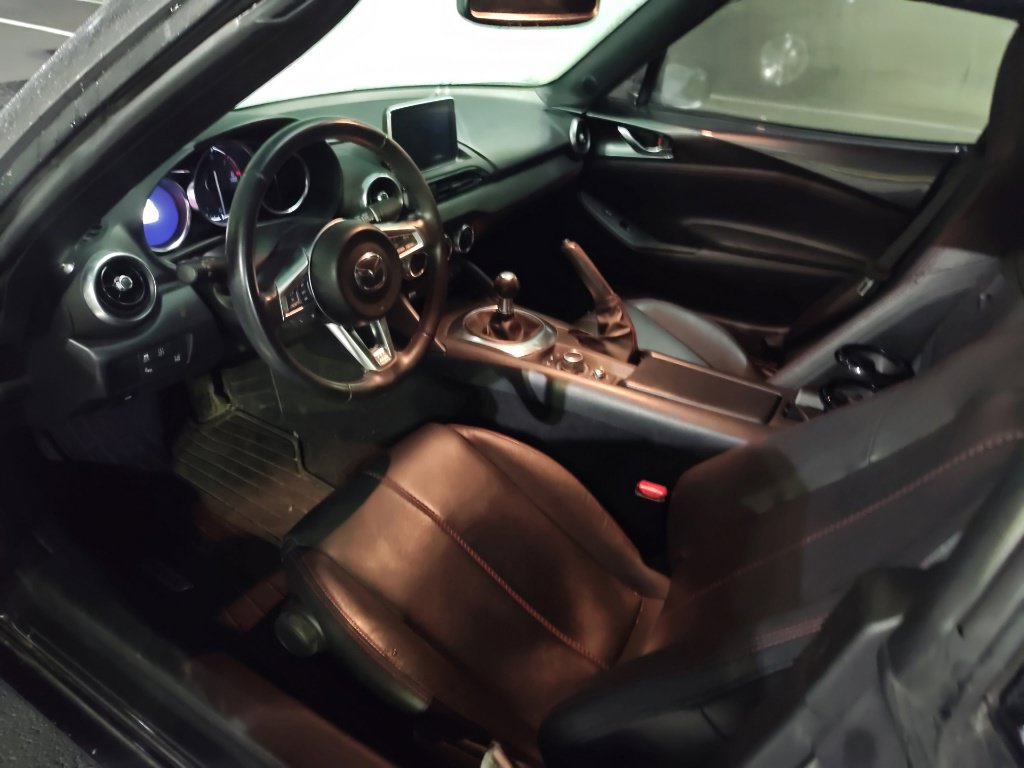 Used 2017 MAZDA MX-5 Miata RF Grand Touring RWD image 7