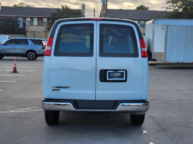 Used 2025 Chevrolet Express 2500 w/ Driver Convenience Package RWD image 12