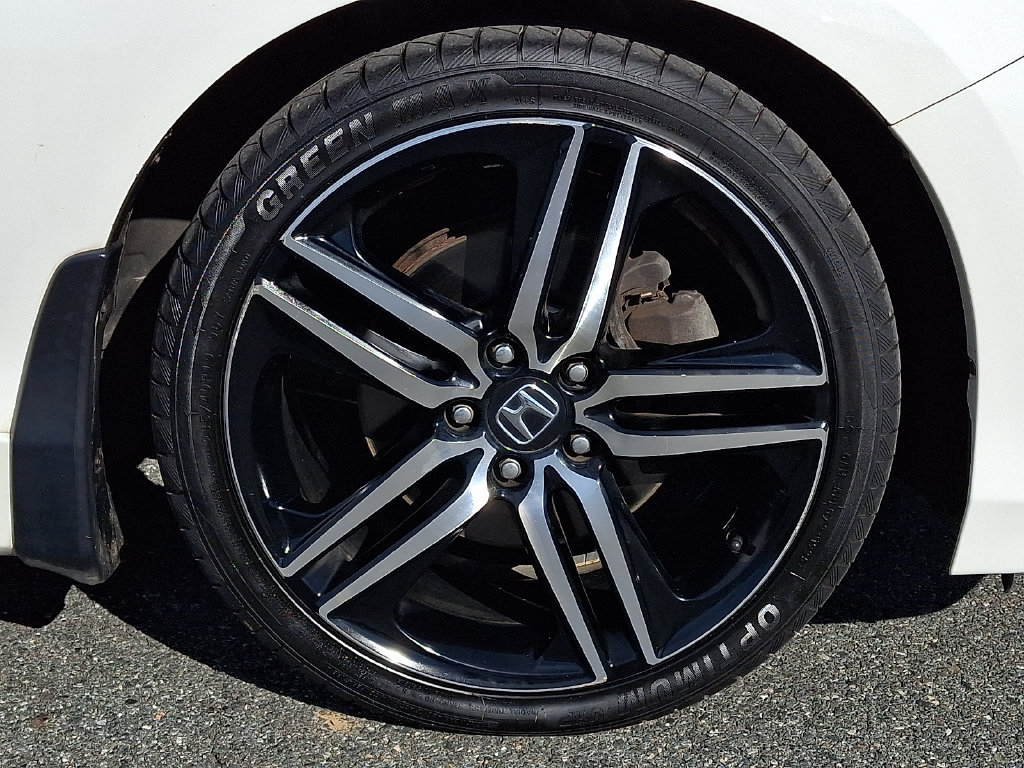 Used 2017 Honda Accord Sport image 8