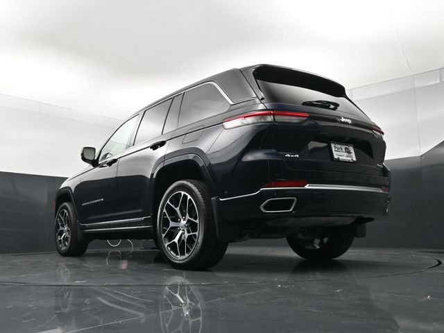 Used 2024 Jeep Grand Cherokee Summit AWD/4WD image 22