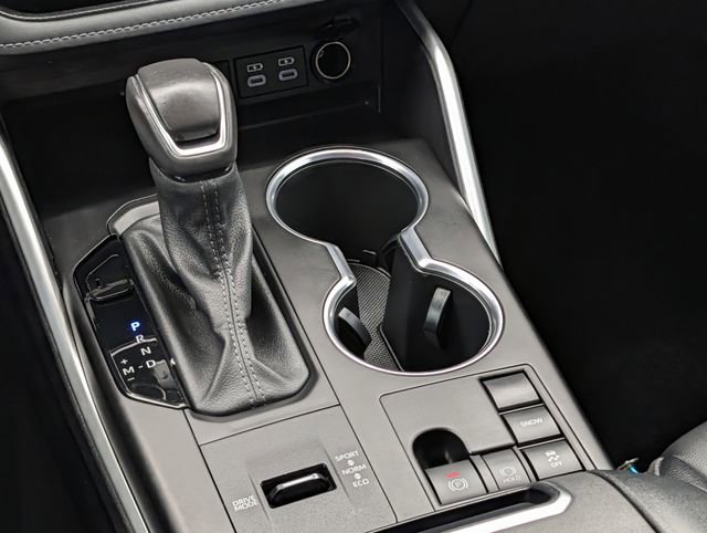 Used 2023 Toyota Highlander XSE image 16