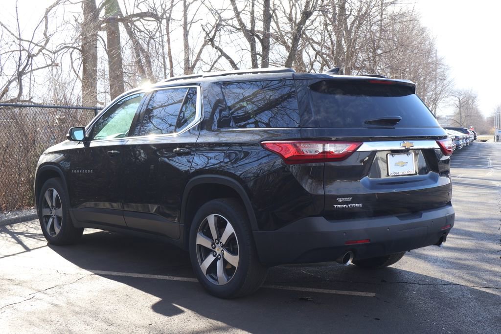 Used 2020 Chevrolet Traverse LT w/ LT Premium Package image 5