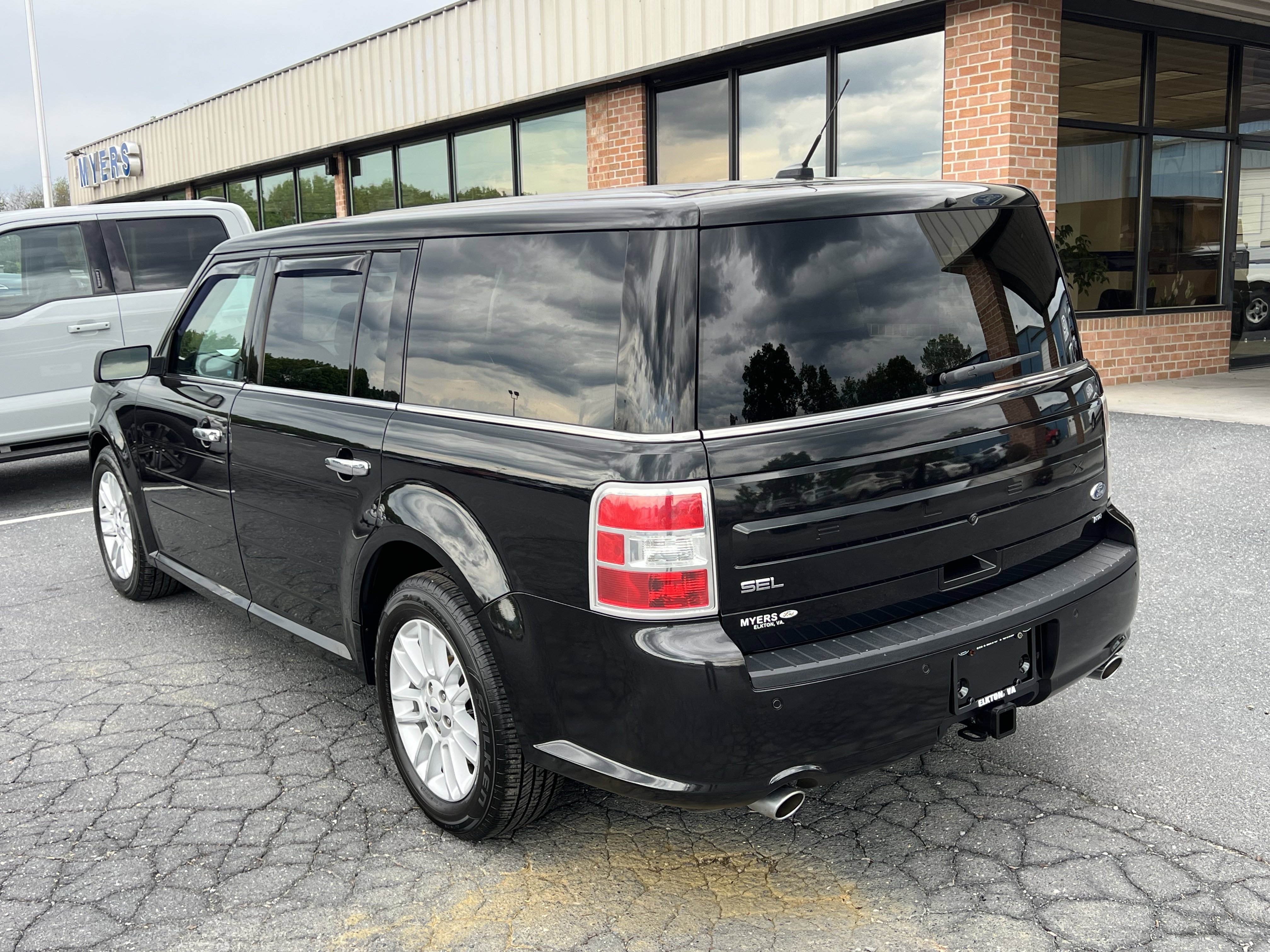Used 2015 Ford Flex SEL w/ Equipment Group 202A AWD/4WD image 8