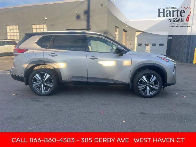 Certified 2025 Nissan Rogue SL image 6