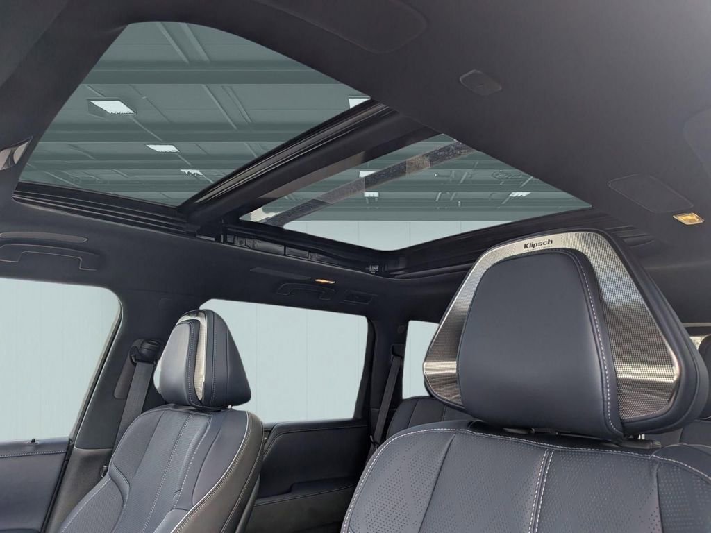 New 2026 INFINITI QX80 4WD w/ Sport Exterior Package image 25