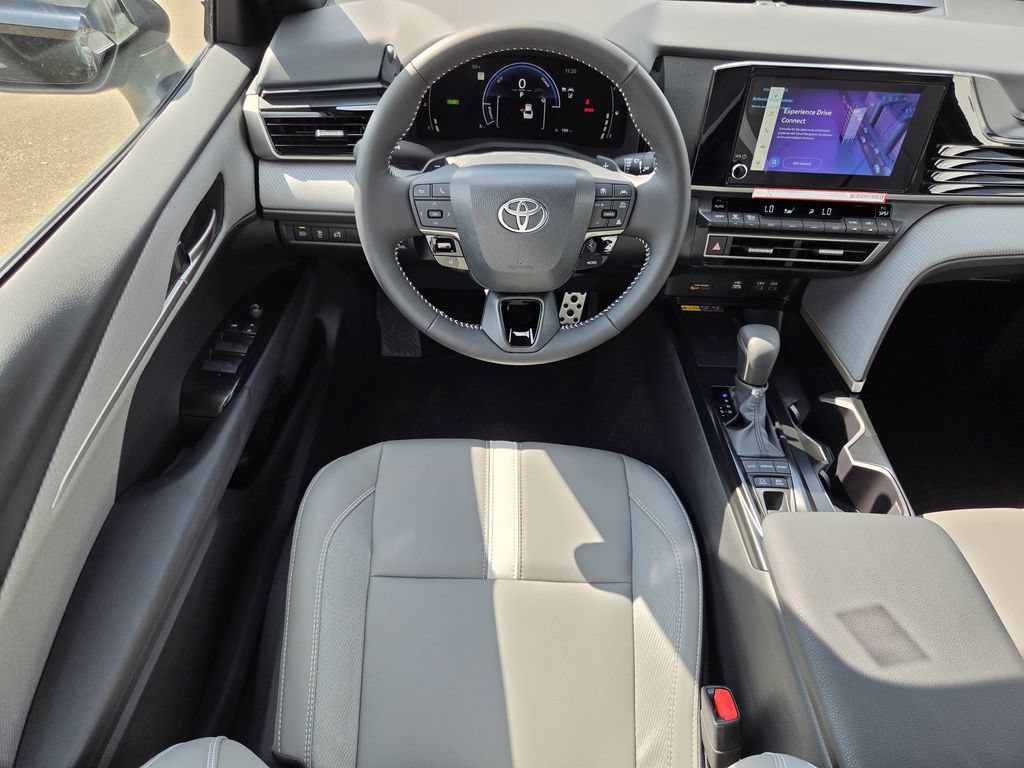 Used 2026 Toyota Camry SE FWD image 13