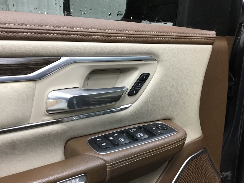 Used 2019 RAM 1500 Laramie image 8