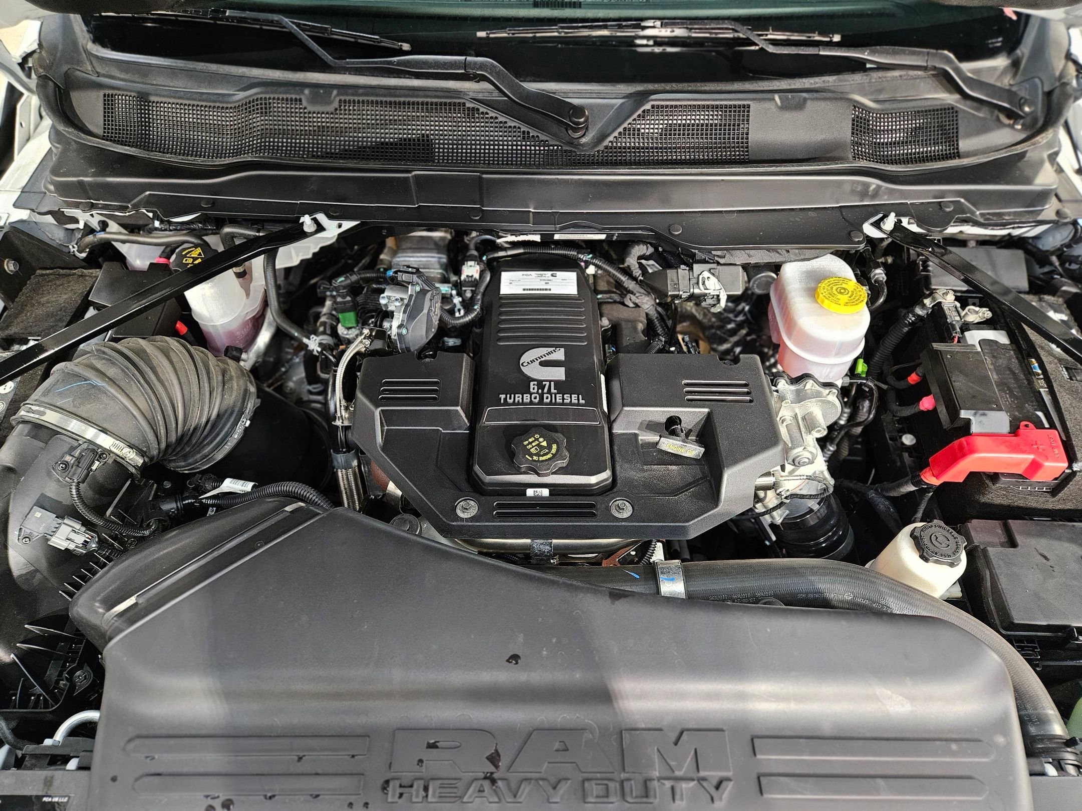 Used 2024 RAM 2500 Tradesman w/ Chrome Appearance Group image 19