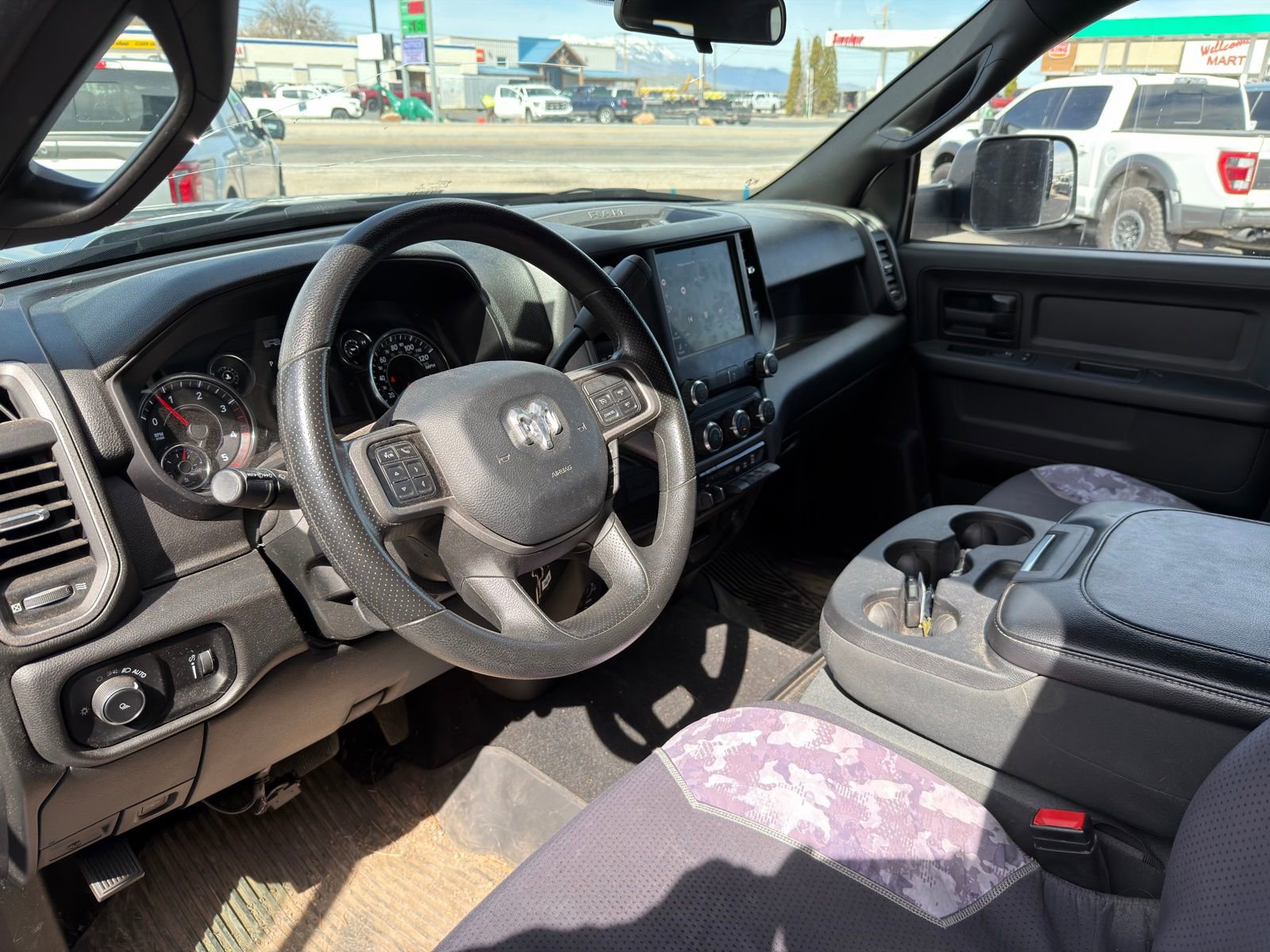 Used 2022 RAM 3500 Tradesman image 8