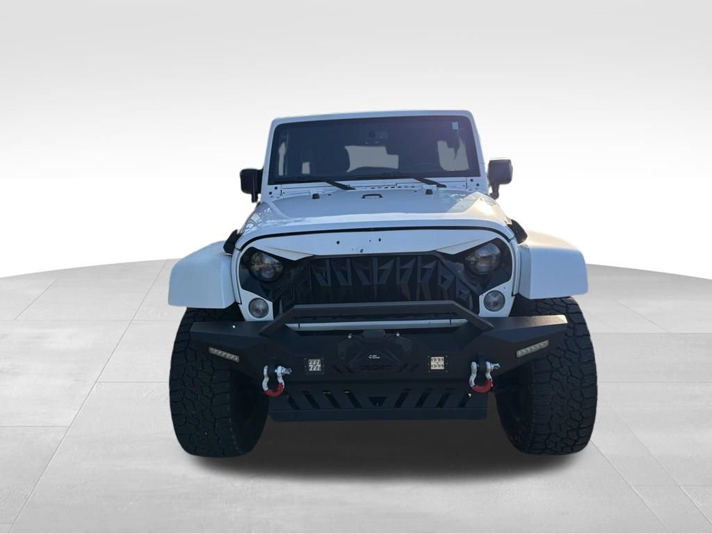 Used 2018 Jeep Wrangler Unlimited Sahara image 9