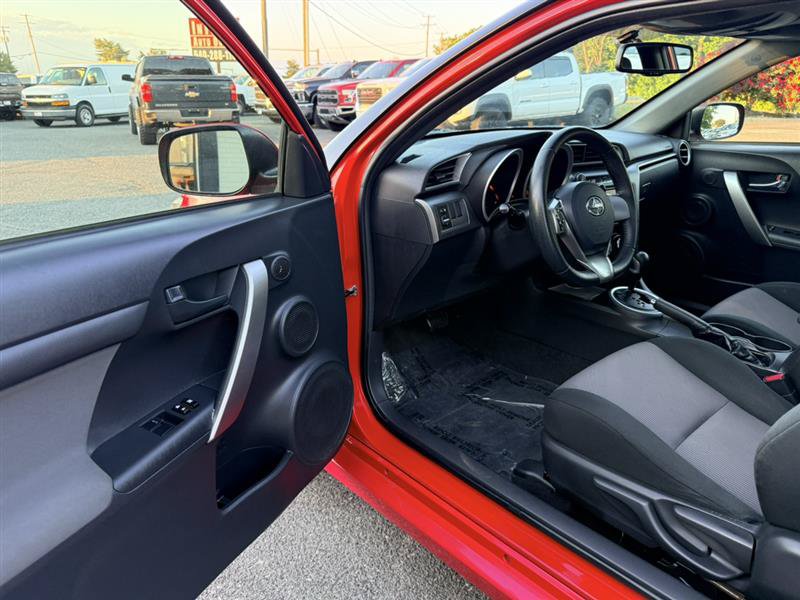 Used 2016 Scion tC FWD image 18