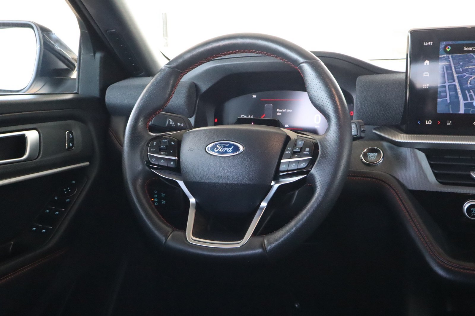 Used 2025 Ford Explorer ST-Line AWD/4WD image 28