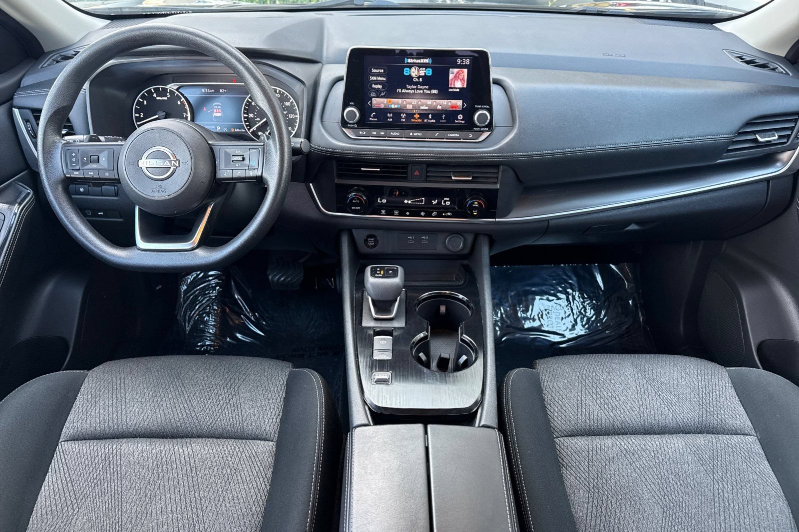 Used 2024 Nissan Rogue SV FWD image 17