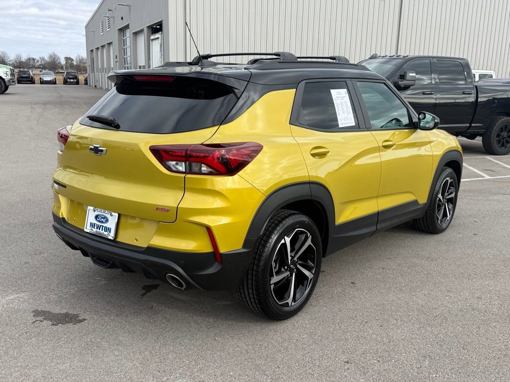 Used 2023 Chevrolet TrailBlazer RS w/ Sun and Liftgate Package image 34