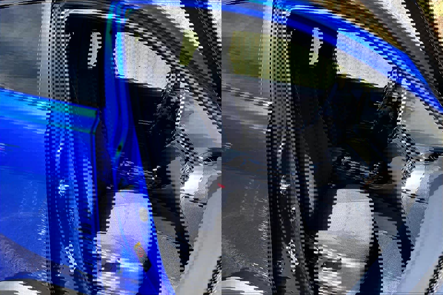 Used 2019 Toyota C-HR XLE image 9