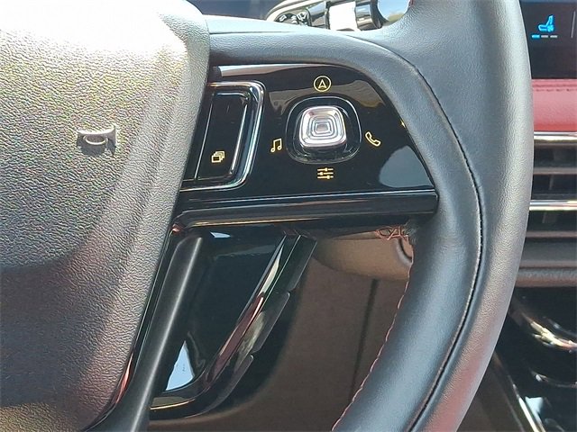 Used 2023 Lincoln Corsair Reserve w/ Equipment Group 202A image 23