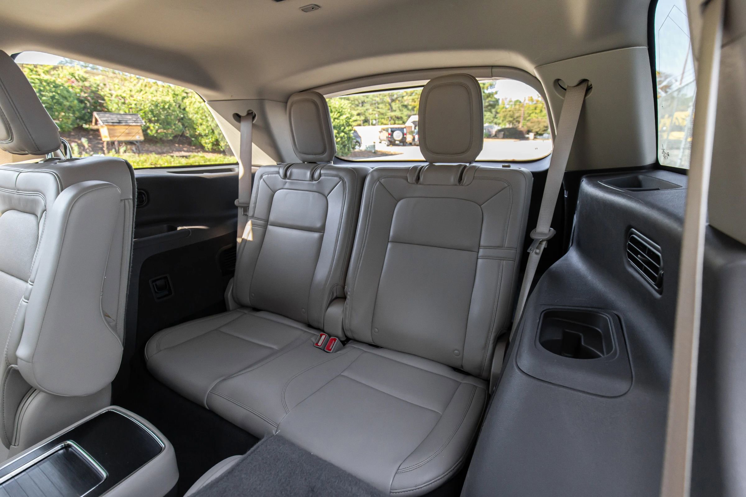 Used 2020 Lincoln Aviator Reserve w/ Equipment Group 201A image 27