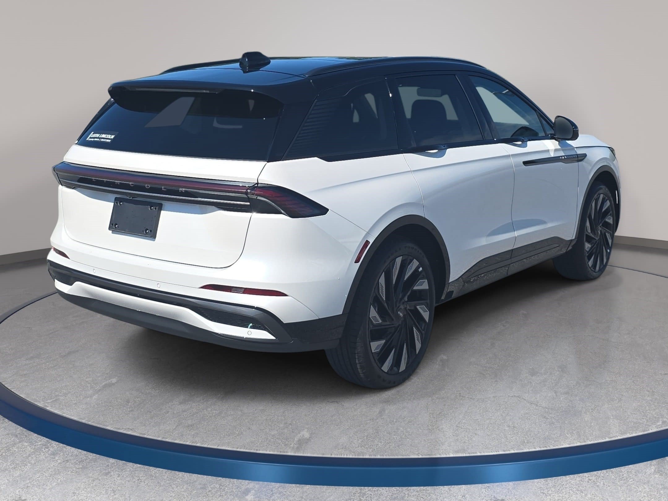 New 2026 Lincoln Nautilus Reserve w/ Jet Appearance Package AWD/4WD image 5