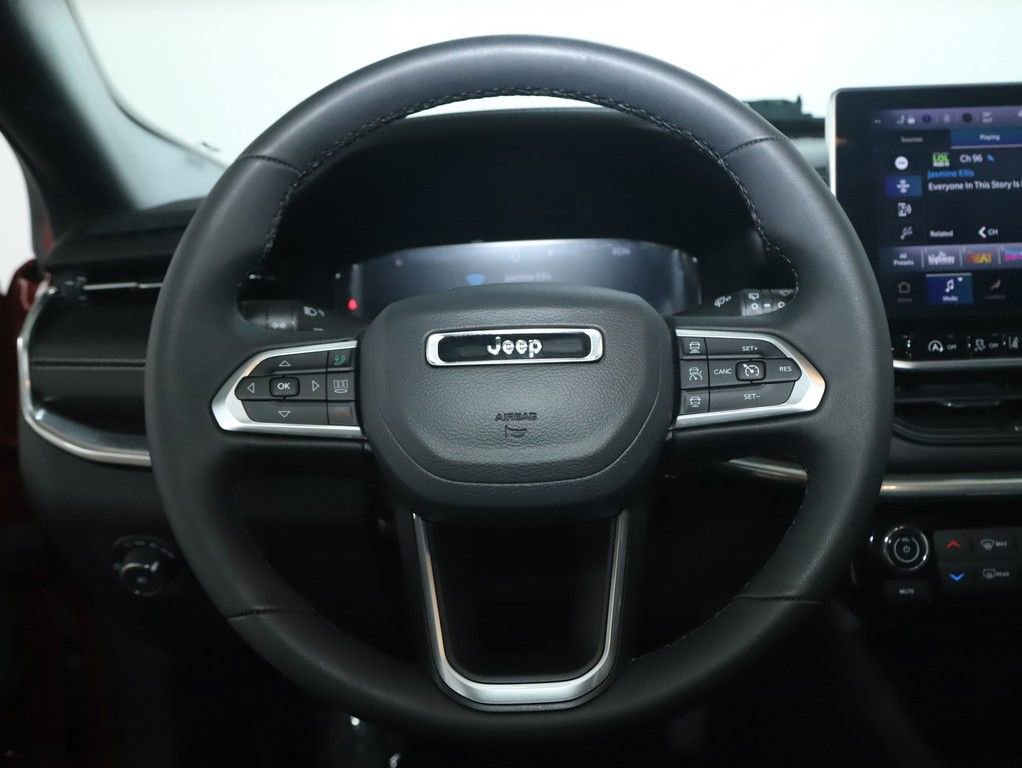 Used 2024 Jeep Compass Limited w/ High Altitude Package image 23