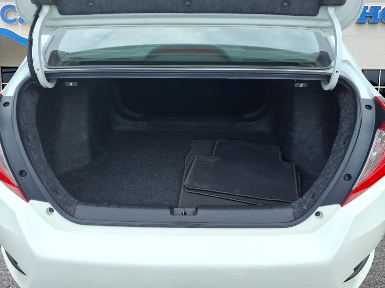 Certified 2018 Honda Civic EX image 10