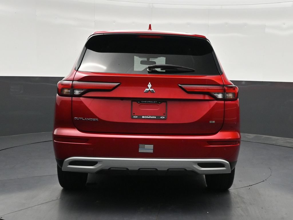 Used 2023 Mitsubishi Outlander SE FWD image 4