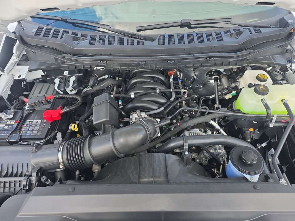 New 2025 Ford F550 4x4 Regular Cab Super Duty image 21