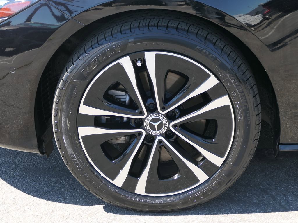 Used 2025 Mercedes-Benz CLA 250 image 9