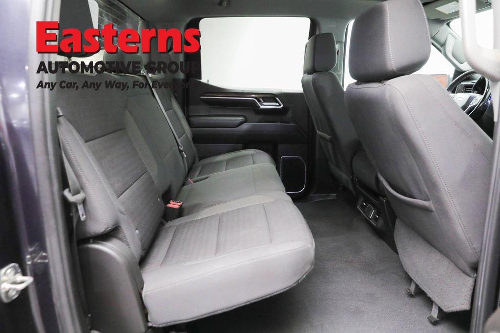 Used 2022 Chevrolet Silverado 1500 LT AWD/4WD image 24
