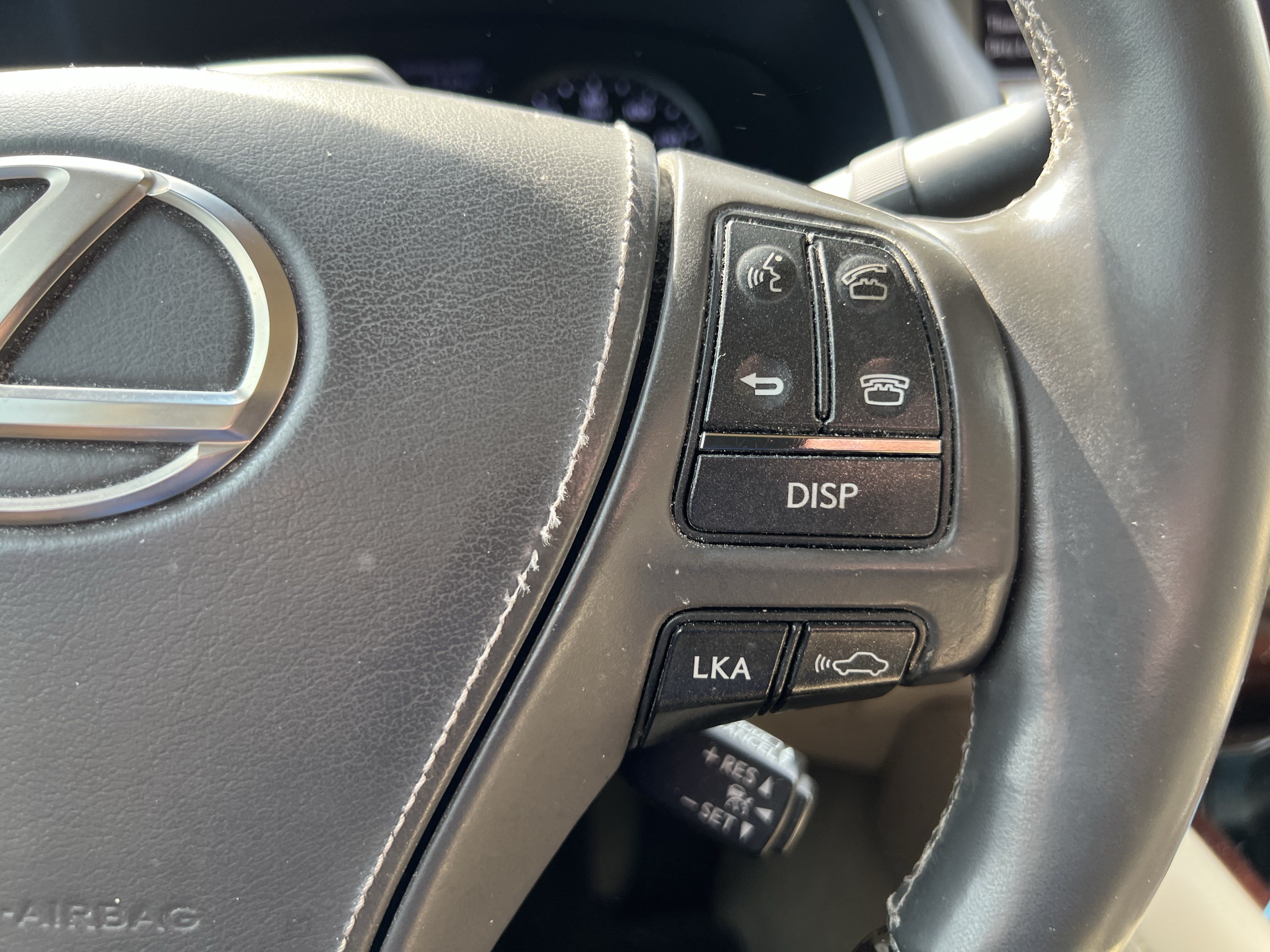 Used 2017 Lexus LS 460 L w/ Ultra Luxury Package RWD image 20