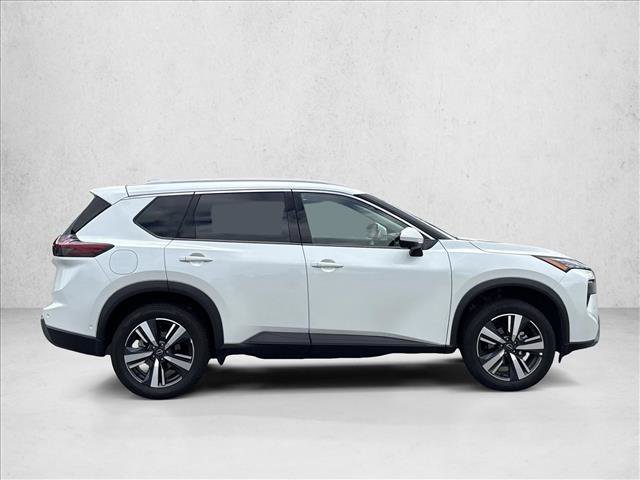 Used 2026 Nissan Rogue SL FWD image 4