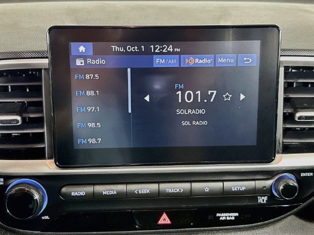 Used 2026 Hyundai Venue SE FWD image 15