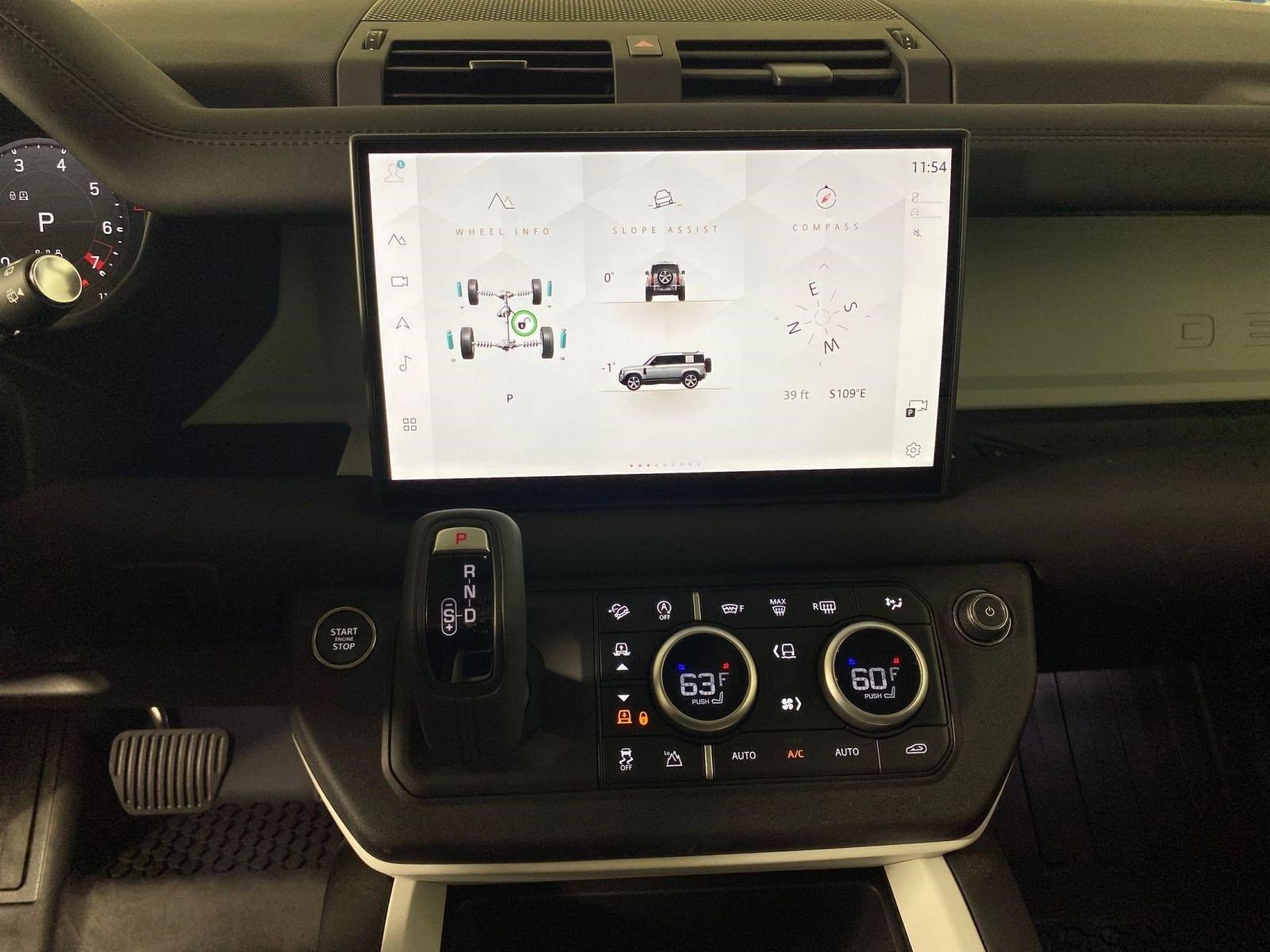 Used 2025 Land Rover Defender 110 S image 25