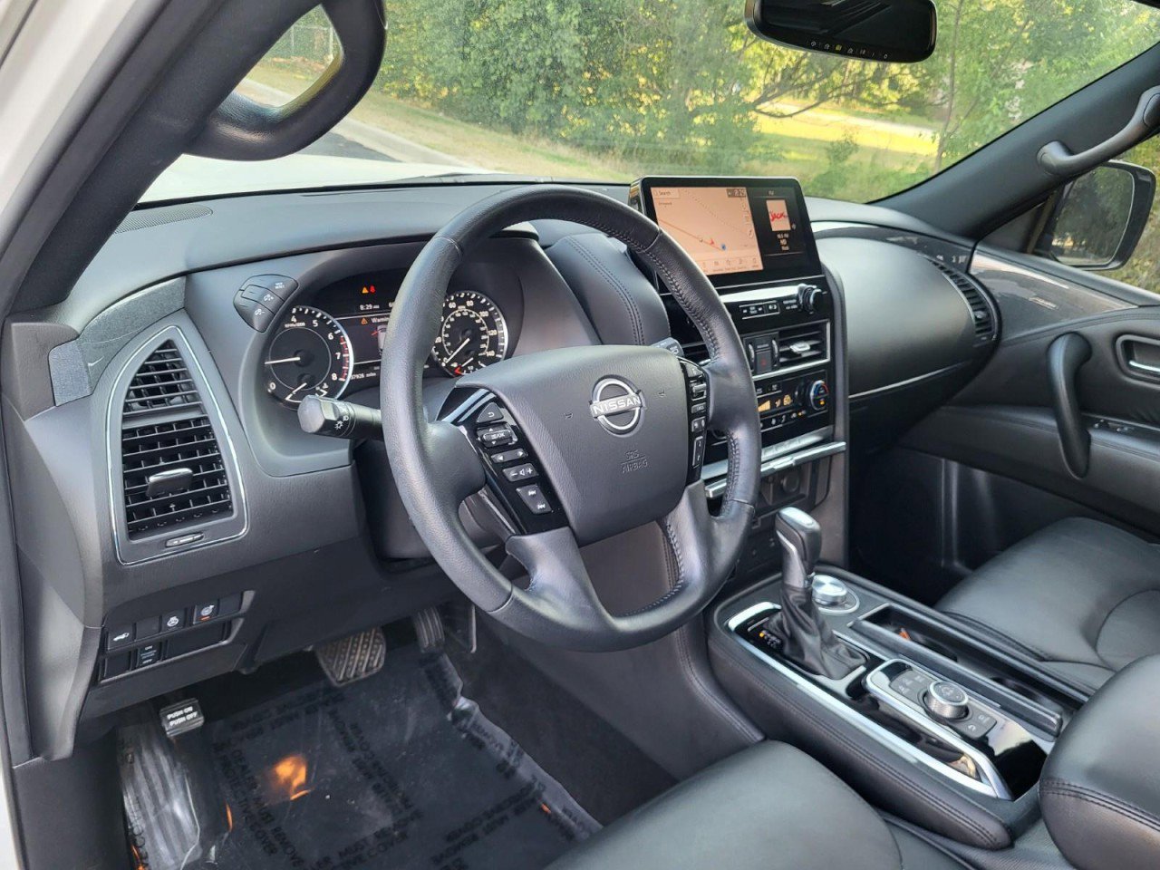 Used 2023 Nissan Armada SL w/ Midnight Edition Package AWD/4WD image 11