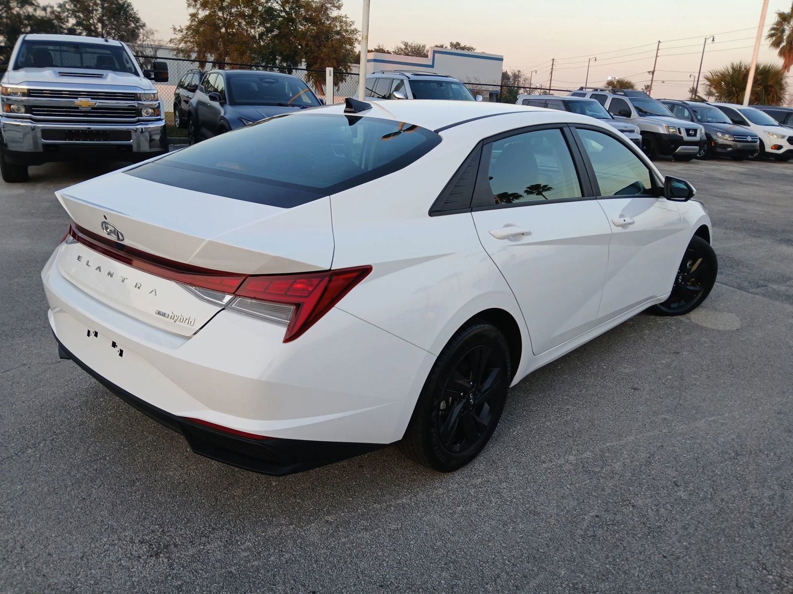 Used 2023 Hyundai Elantra Blue w/ Cargo Package image 6