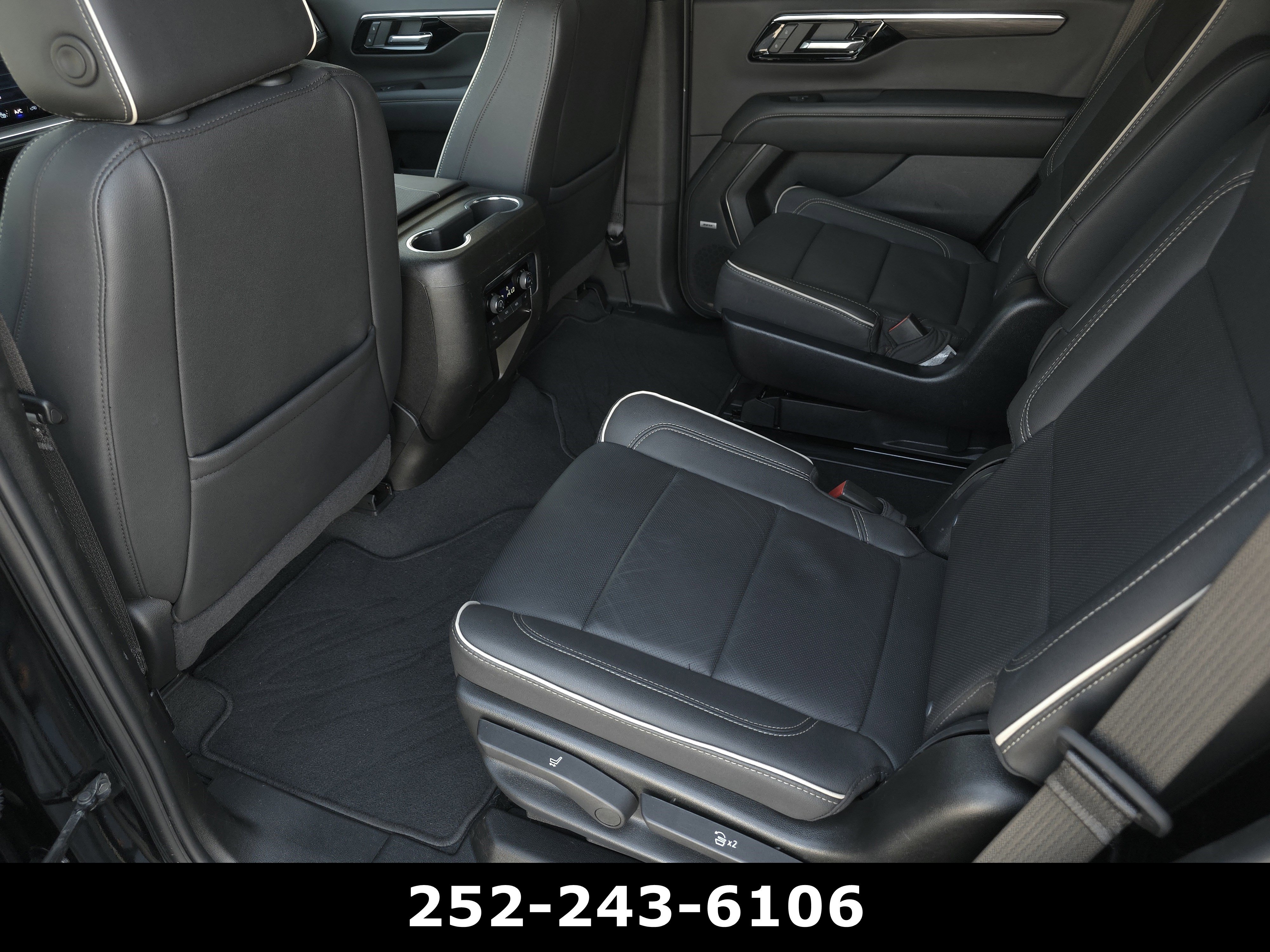 Used 2025 Chevrolet Tahoe Premier RWD image 31