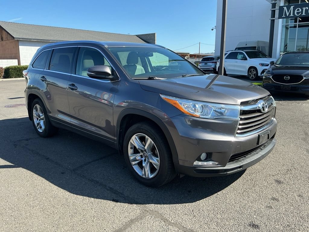 Used 2016 Toyota Highlander Limited AWD/4WD image 3