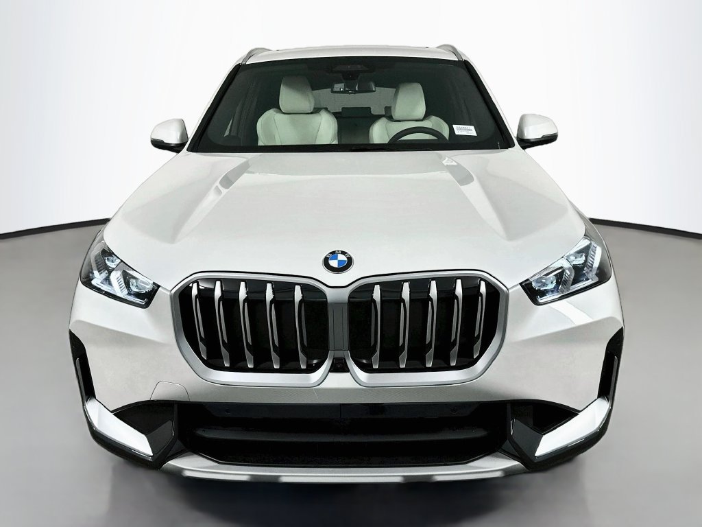 New 2027 BMW X1 xDrive28i w/ Technology Package AWD/4WD image 2