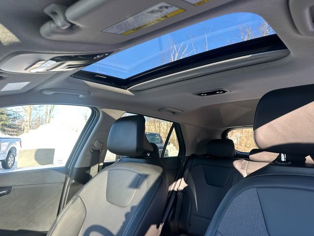 Used 2024 Kia Niro EX Touring image 37