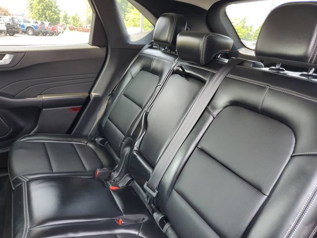 Certified 2023 Ford Escape Platinum AWD/4WD image 32