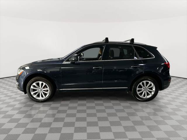 Used 2016 Audi Q5 2.0T Premium Plus w/ Technology Package AWD/4WD image 2