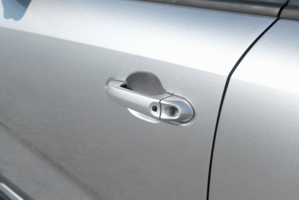 New 2025 VinFast VF 8 Eco AWD/4WD image 7