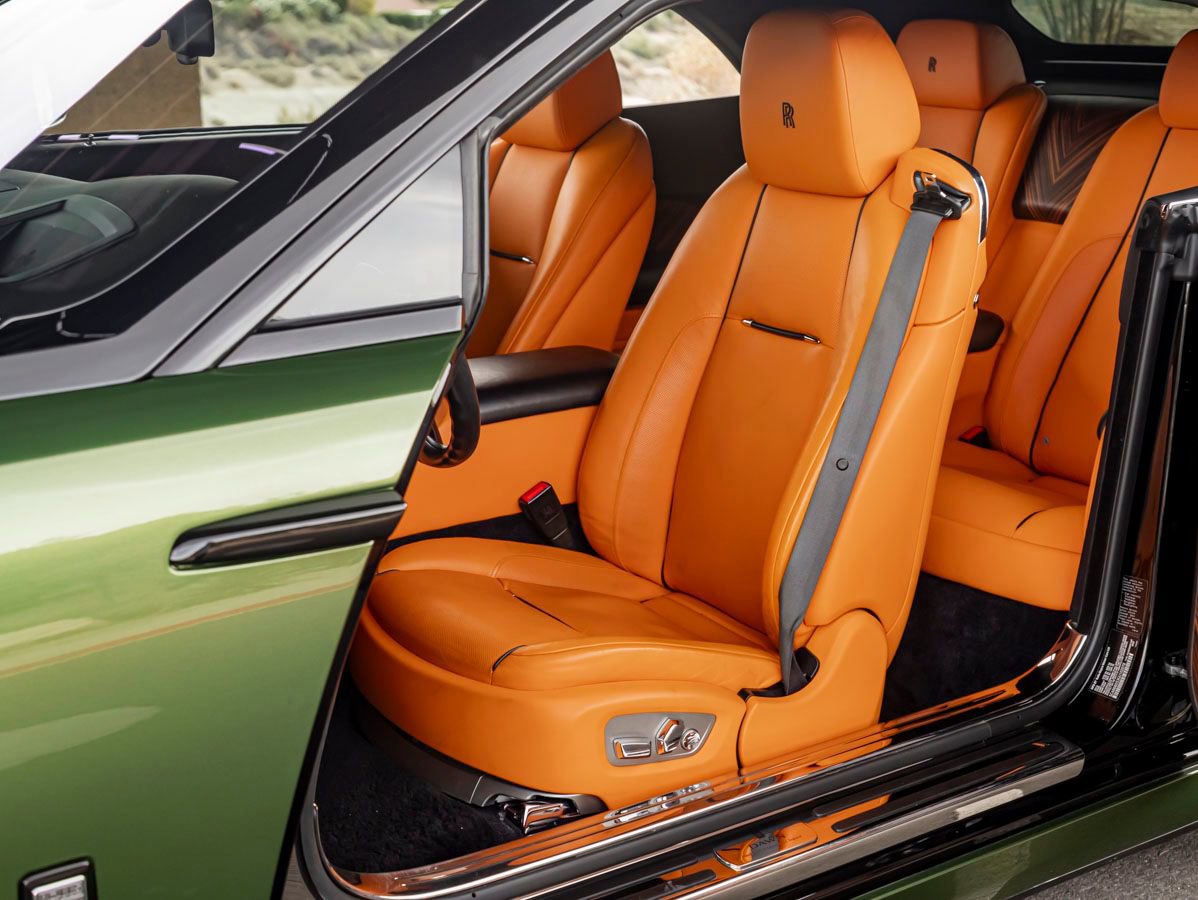 Used 2016 Rolls-Royce Dawn image 21