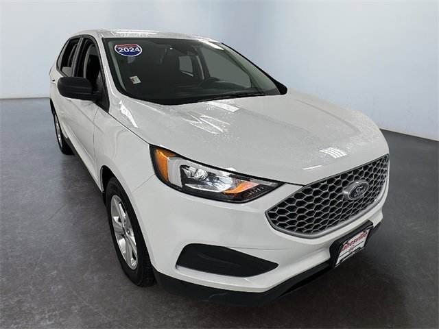 Used 2024 Ford Edge SE image 1