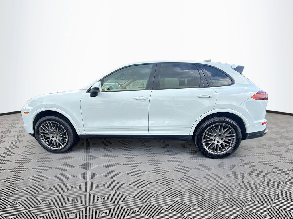 Used 2017 Porsche Cayenne AWD/4WD image 9