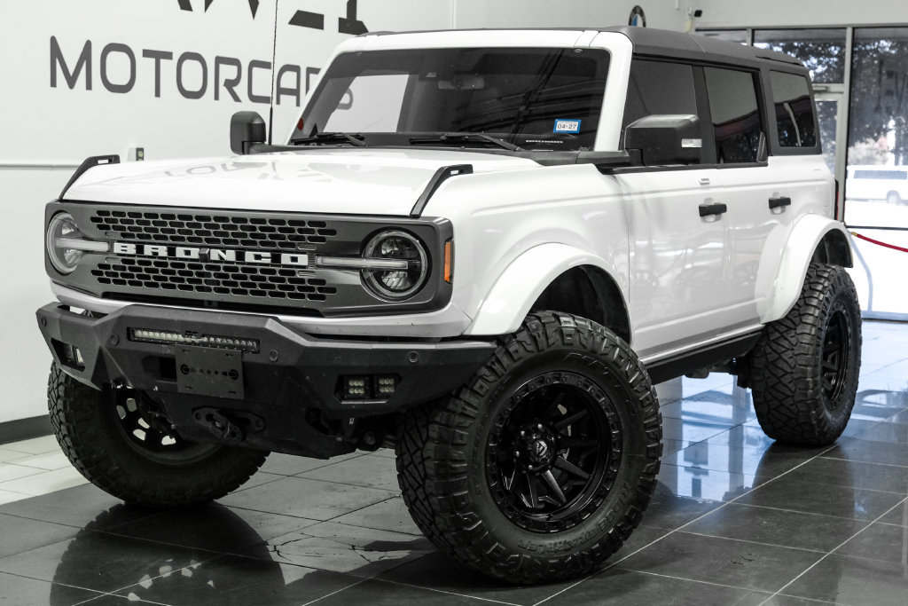 Used 2023 Ford Bronco Badlands w/ Sasquatch Package AWD/4WD image 6