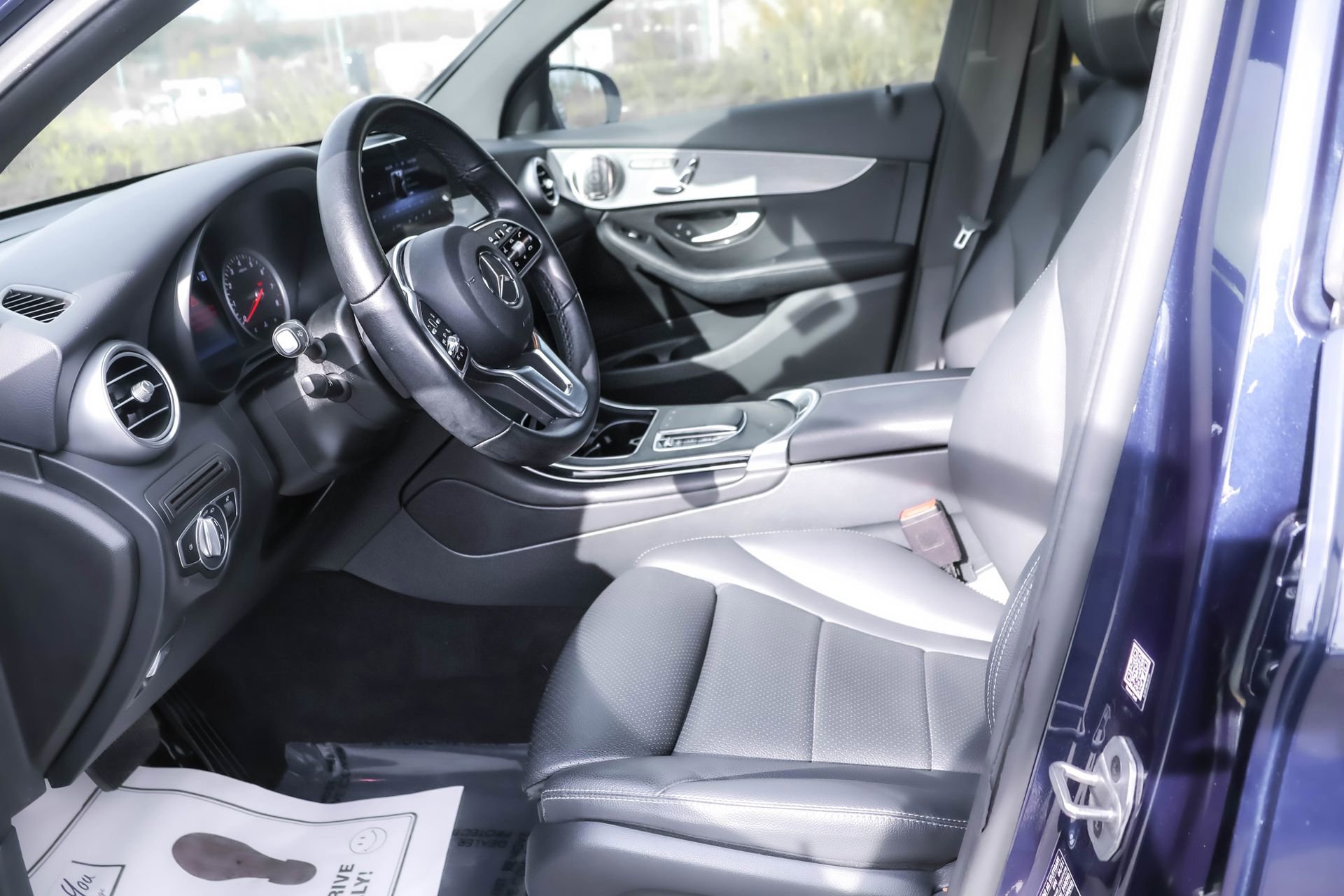 Used 2021 Mercedes-Benz GLC 300 4MATIC Coupe image 5