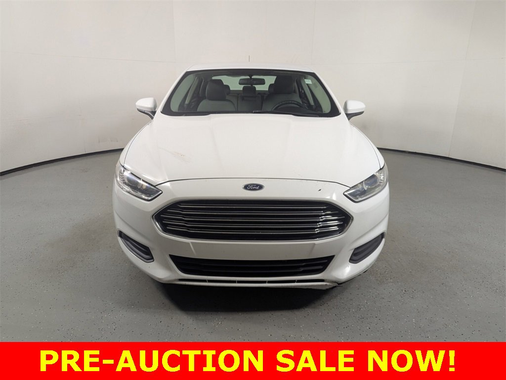 Used 2015 Ford Fusion S image 2