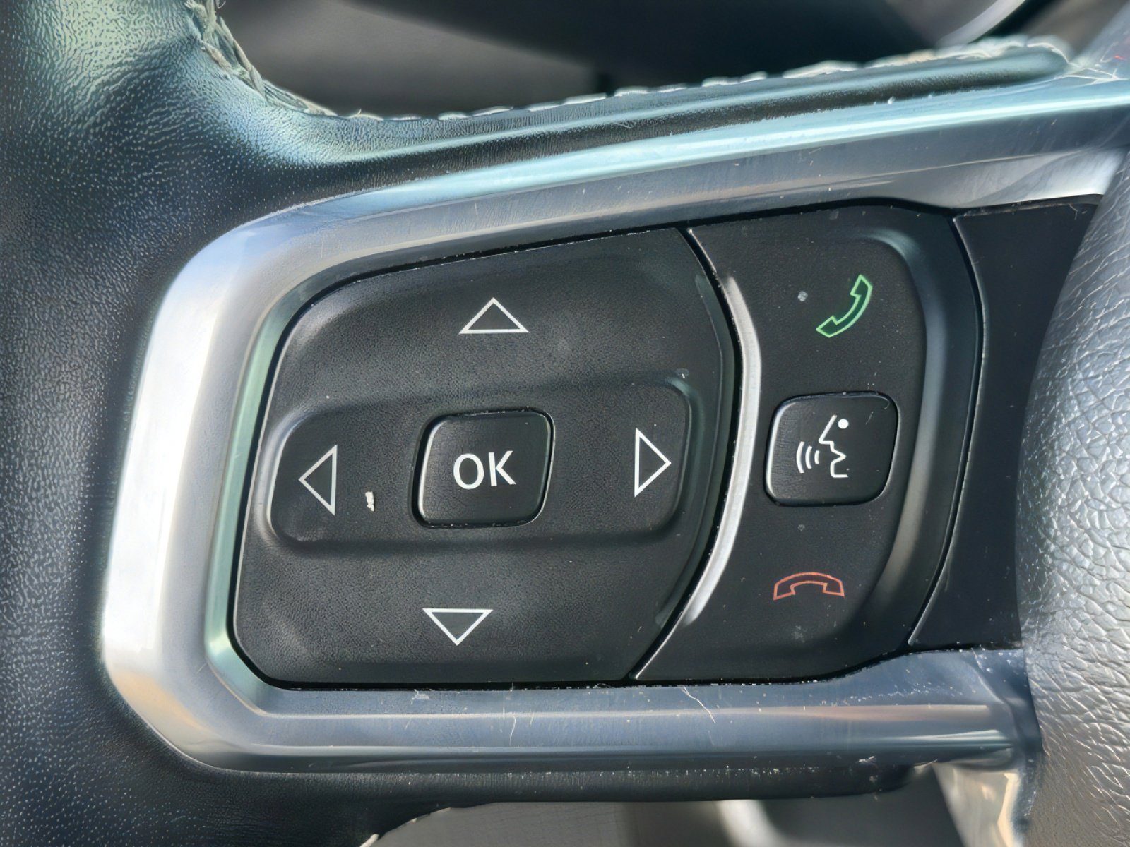 Used 2021 Jeep Wrangler Unlimited Sahara w/ Cold Weather Group image 21